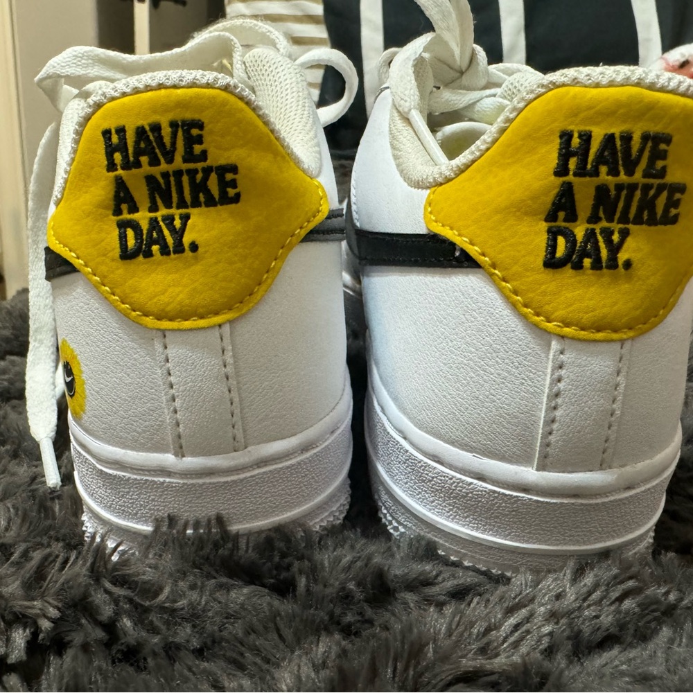 Nike 5.5 youth size. Never worn